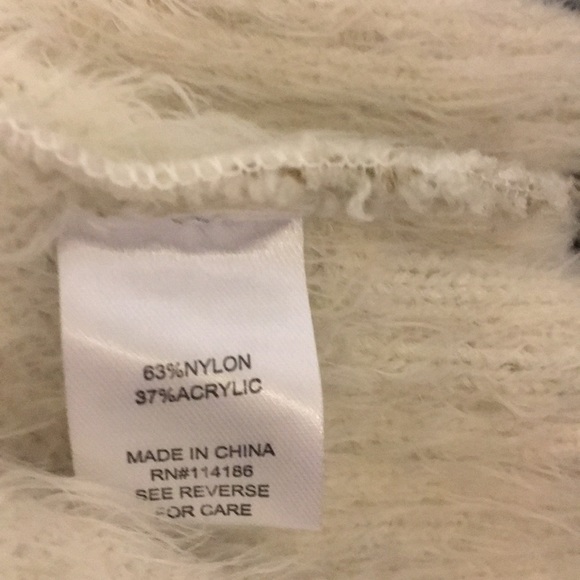 Snow Leopard Cardigan Top - Picture 2 of 4